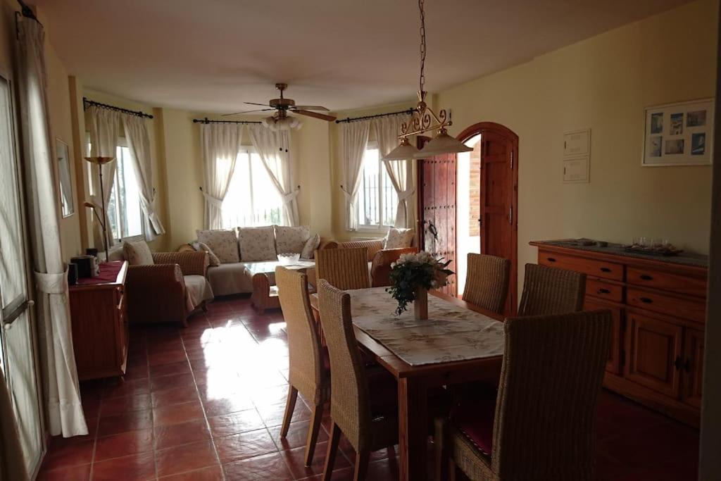 Countryside Private Apartment With Pool & Sea View Торрокс Екстер'єр фото